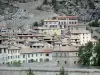 Entrevaux - Houses and fortified ramp