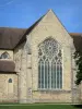 L'Épau abbey - Old Cistercian abbey of La Piété-Dieu, in Yvré-l'Évêque: rosette window of the apse of the abbey church