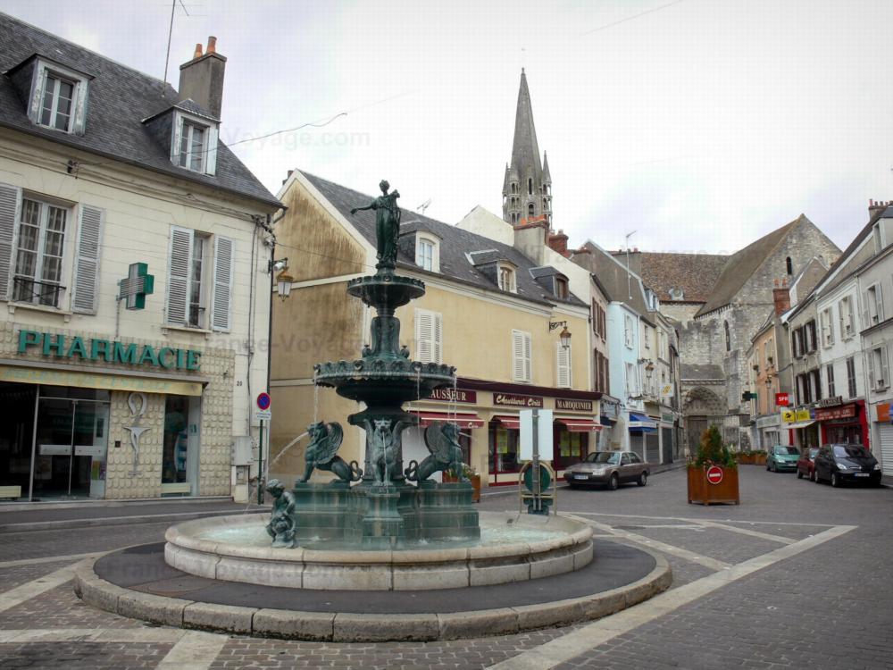 Photos Étampes Tourism & Holiday Guide