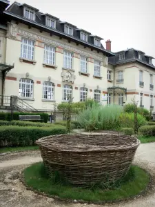 Fayl-Billot - Plessis planten en de tuin van de Ecole Nationale d'Osiériculture en Vlechtwerk