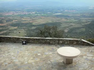 Força Réal - Table d'orientation avec panorama sur le Roussillon