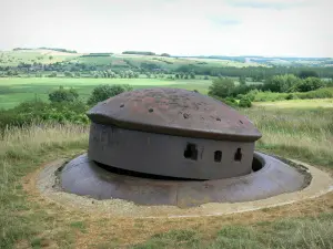 Fort de Villy-La Ferté - Tourelle à éclipse de l'ouvrage fortifié