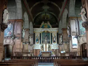 Fougères - Inside of the Saint-Sulpice church