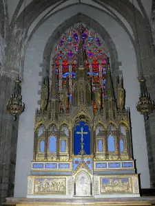 Fougères - Intérieur de l'église Saint-Léonard