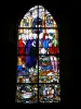 Fougères - All'interno della chiesa Saint-Léonard: vetrate