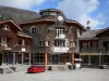La Foux d'Allos - Chalets en winkels in het skigebied van Val d'Allos 1800