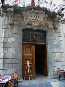 Gap - Entrance to the town hall