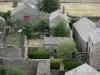 La Garde-Guérin - Vista de los tejados de las casas en el pueblo medieval