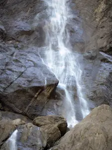 Gavarnie cirque - Great waterfall, cliff, rocks; in the Pyrenees National Park