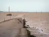 Gois passage - Submersible road at high tide