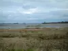 Golfo de Morbihan - La orilla, el mar y las islas en el fondo