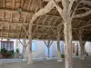 Gontaud-de-Nogaret - Wood structure of the covered market hall