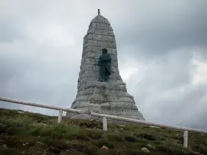 Grand Ballon - Monument of the Blue Devils (1927) (Parco Naturale Regionale di Ballons des Vosges)