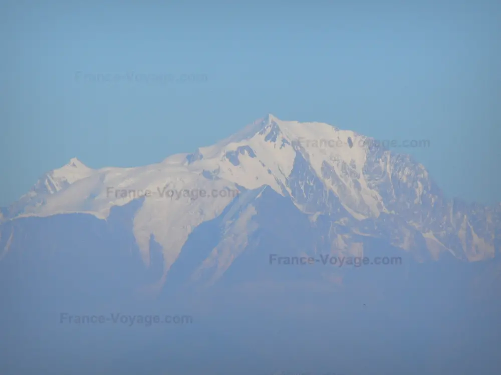 Le Grand Colombier - Grand Colombier: Vue sur le mont Blanc depuis le Grand Colombier