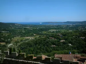 Grimaud - Ramparts of the castle, view of houses, forests and the Bay of Saint-Tropez