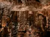 Grotta delle Demoiselles - Concrezioni della sala grande: colonne, stalattiti