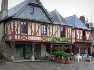 La Guerche-de-Bretagne - Vakwerkhuizen van de stad