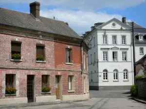 Harcourt - Facades of houses in the village