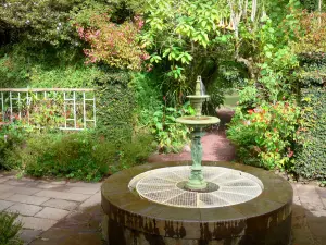 Haus Folio - Tropischer Garten und sein Brunnen der Trois Grâces