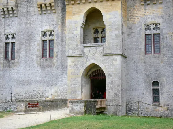 Het kasteel van Roquetaillade - Gids voor toerisme, vakantie & weekend in de Gironde