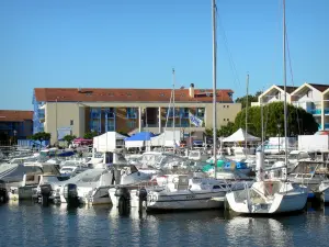 Hourtin-Carcans lake - Hourtin marina and its moored boats 