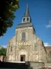 Iglesia de Châteaumeillant - Iglesia de Saint-Genes