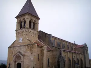 Iglesia de Saint-Julien-de-Jonzy - Iglesia románica de Brionnais