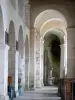 Iglesia de Vignory - Dentro de la iglesia románica de Saint-Etienne