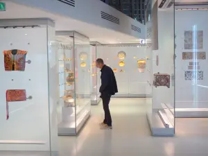 Instituut van de Arabische wereld - IMA Museum en de collectie van de stukken