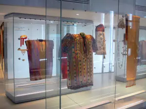 Instituut van de Arabische wereld - IMA Museum: kostuums en ornamenten
