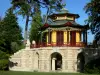 L'Isle-Adam - Pavillon chinois (fabrique) dans le parc de Cassan