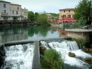 L'Isle-sur-la-Sorgue - Die Sorgue (Fluss) und Häuser