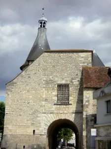 Issoudun - Belfry (ancient town gate, former prison)