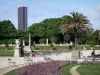 Jardín de Luxemburgo - Paseo en el jardín con vistas a la torre Montparnasse