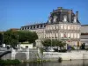 Jarnac - Courvoisier Huis (museum) en de rivier de Charente