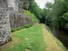 Kasteel van Cazeneuve - Castle Park - Gorges du Ciron : een wandeling langs de rivier
