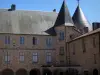 Kasteel van Rochechouart - Voorgevel van het kasteel