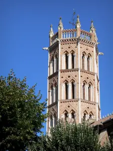 Kathedraal van Pamiers - Toulouse-stijl achthoekige klokkentoren van de kathedraal van St. Antonin