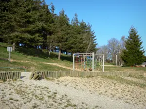 Lago di Devesset - Parco giochi per i bambini di tutto il lago