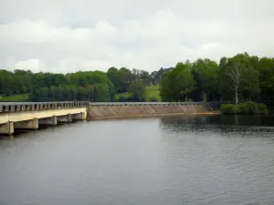 Lago di Vassivière - Vassivière isola e lago artificiale