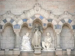 Lalouvesc - Detail of the facade of the Saint-Régis basilica