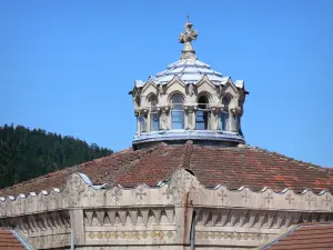 Lalouvesc - Detail of the Saint-Régis basilica