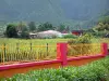 Landscapes of Réunion - Dwellings in the heart of the Grègues plain, in a green setting