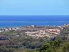 Landschaften der Martinique - Panoramablick auf die Gemeinde Le Vauclin am Ufer des Atlantischen Ozeans