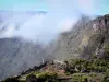 Landschaften der Réunion - Nationalpark der Réunion: Aussichtstelle Maïdo und seine Sicht auf den Talkessel Mafate