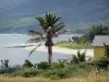 Landschaften der Réunion - Blick auf die Küste von Saint-Leu und den Indischen Ozean, von der Landspitze Sel aus