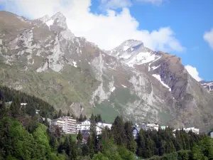 Landschappen van de Béarn - Bergen met uitzicht op het skigebied van Gourette