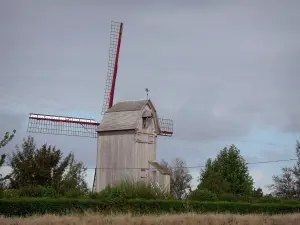Landschappen van le Nord - Drievenmeulen, houten molen op een spil, naar Steenvoorde