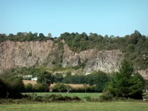 Landschappen van Normandië - Rock muren, bomen en weiden