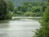 Landschappen van Picardie - Vallei van de Marne: Marne rivier omzoomd met bomen